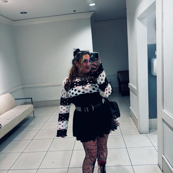 nikkieanniered